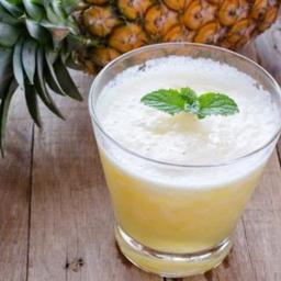 imagem Suco de abacaxi com hortelã 